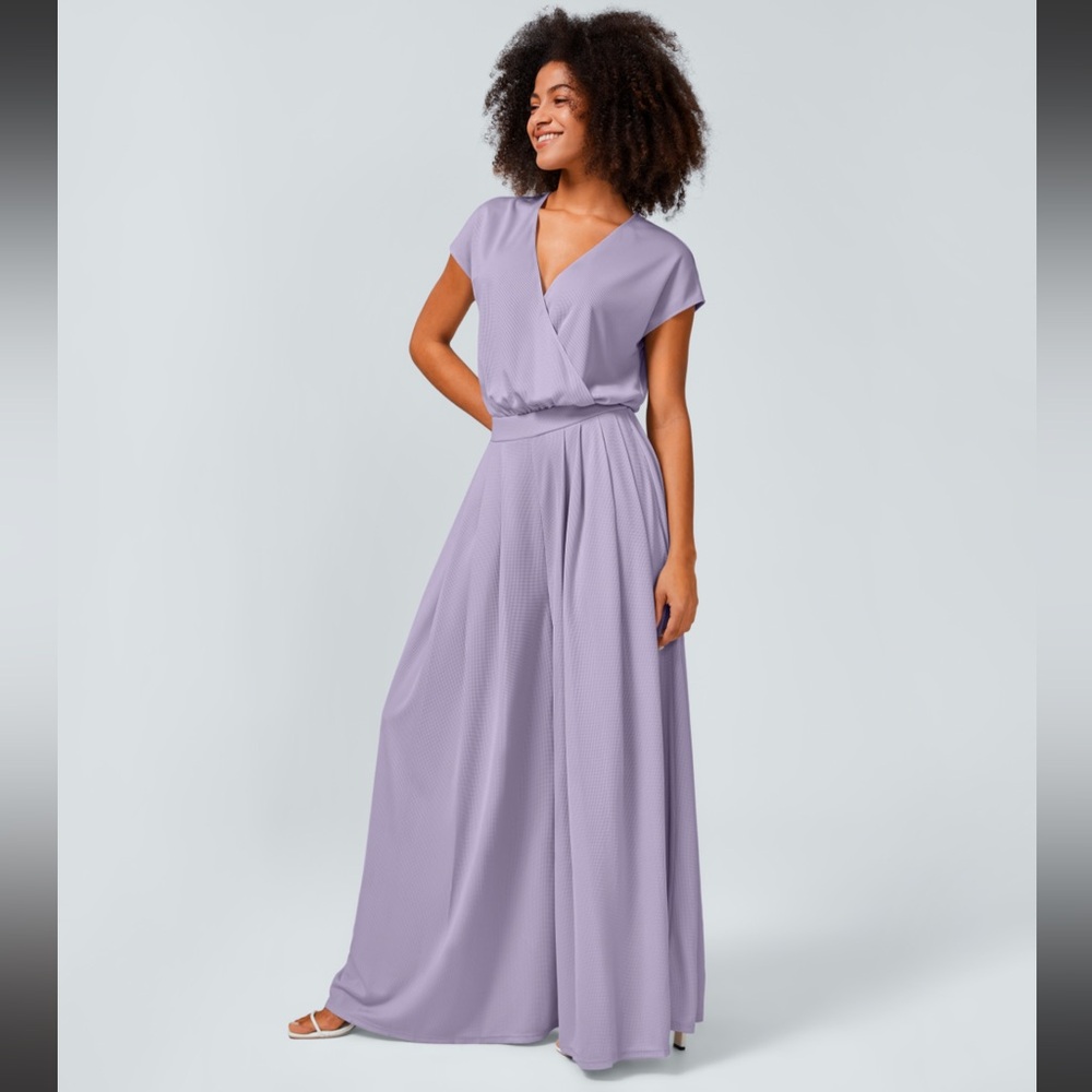 V Neck Short Sleeve Side Pocket Wide Leg Flowy Waffle Casual Jumpsuit | S Petite - Picture 3 of 16